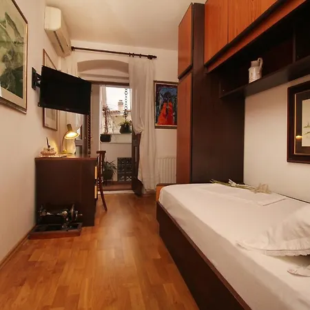 11063d Apartamento Makarska